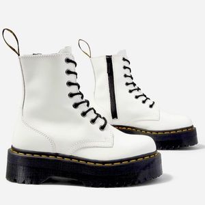 Dr. Martens Jadon Boot